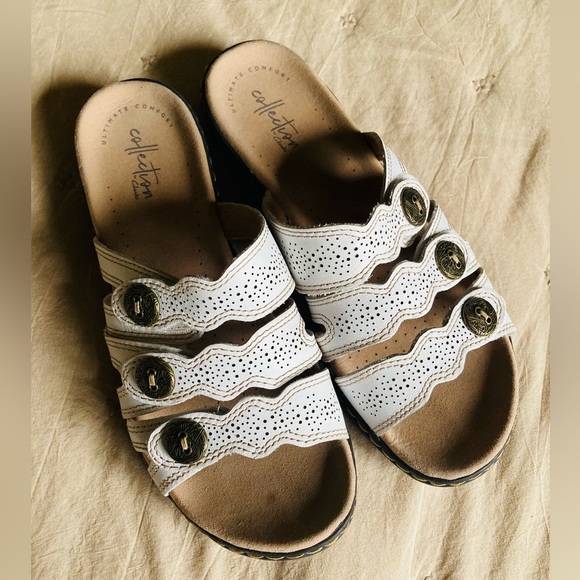 Clarks Comfy Leisa Sandals - Picture 3 of 3